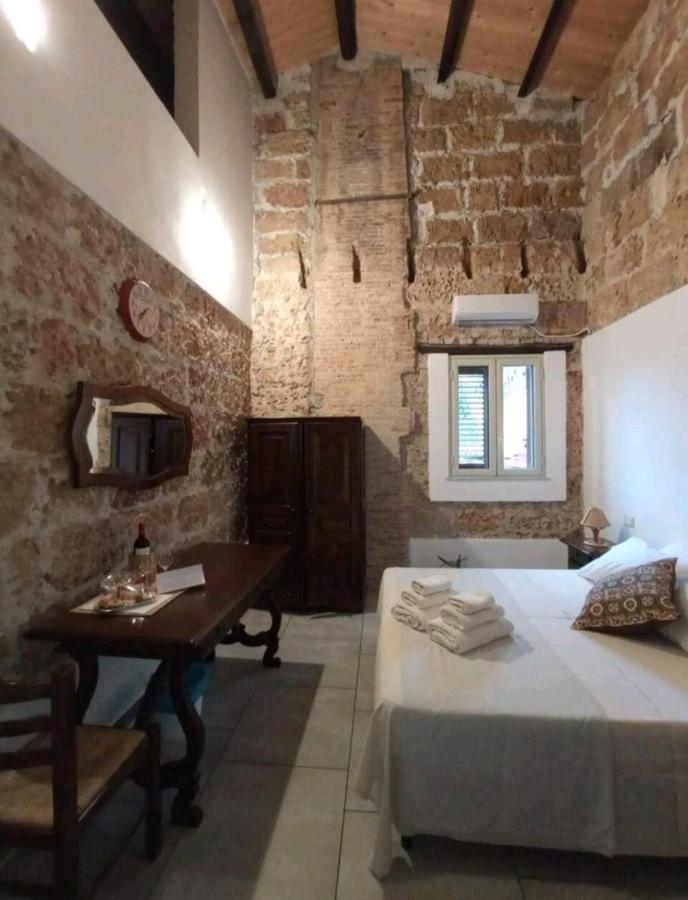 Zyz - Sotto Il Bastione Dello Spasimo Appartamento *
